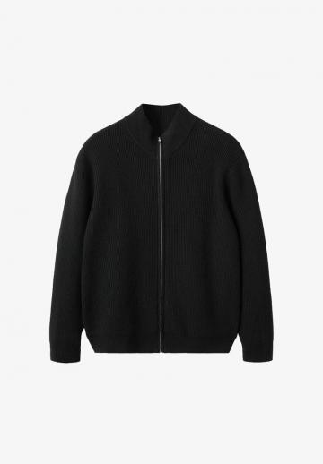 Вязаная кофта