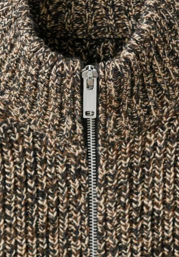 Вязаная кофта