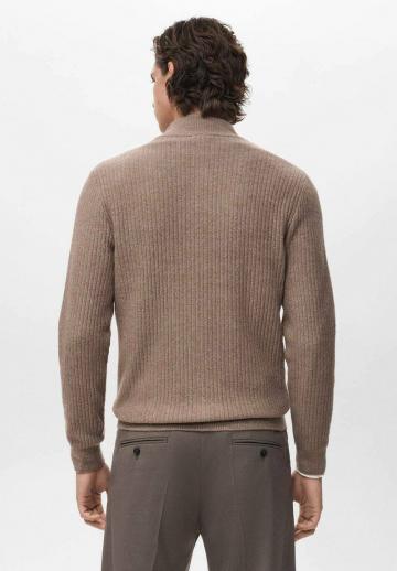 Вязаная кофта