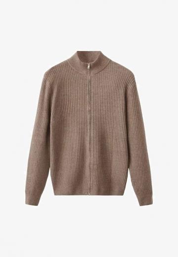 Вязаная кофта