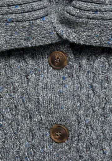 Вязаная кофта