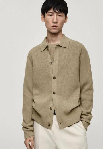 Вязаная кофта