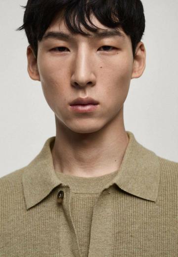 Вязаная кофта