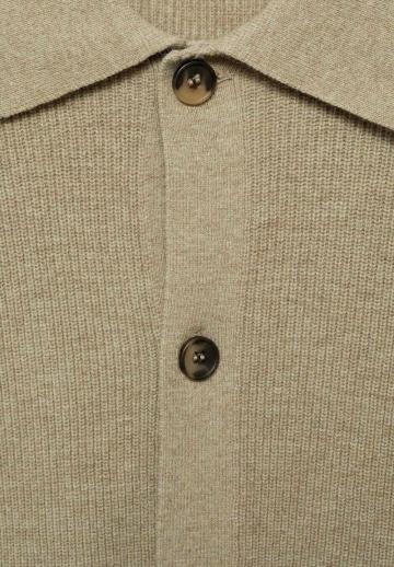 Вязаная кофта