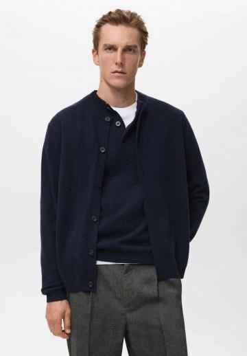 Вязаная кофта