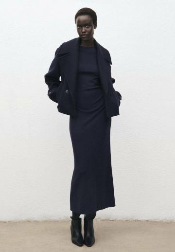 Вязаное платье