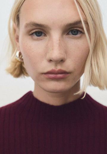 Вязаное платье