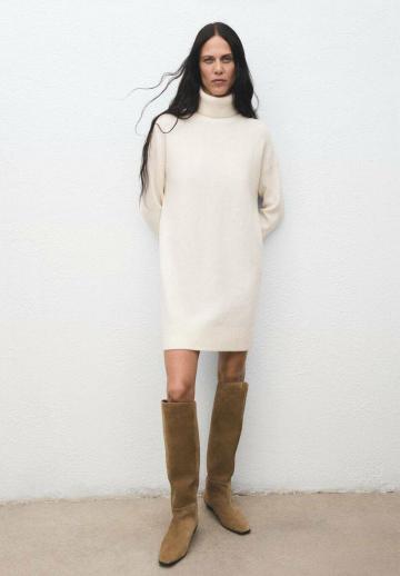 Вязаное платье