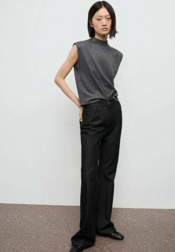 Пуловер без рукавов