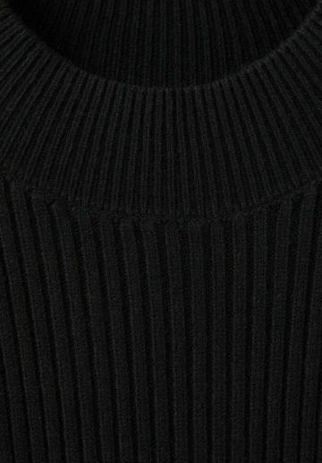 Длинный пуловер