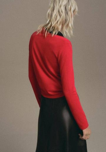 Пуловер с воротником поло