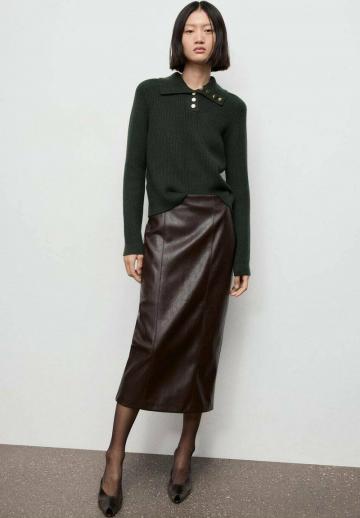 Пуловер с воротником поло