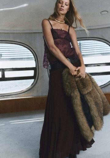 Топ на бретельках