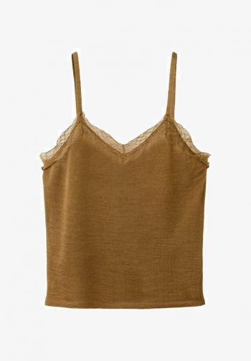 Топ на бретельках