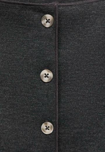 Джинсовая жилетка