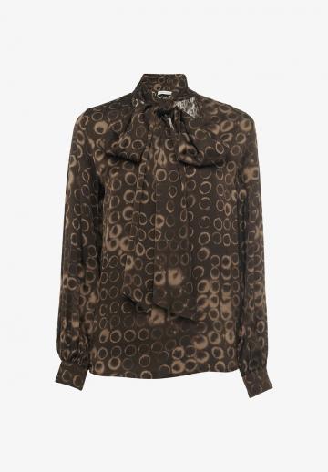 Атласная блузка