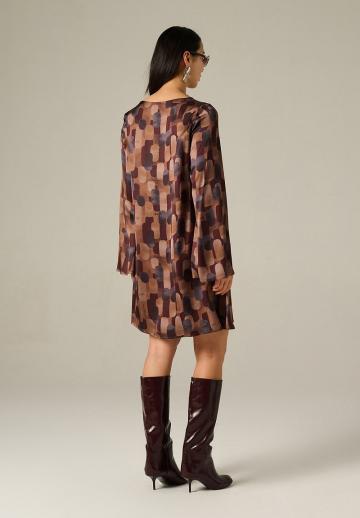 Короткое платье