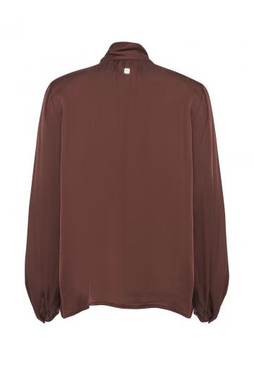 Атласная блузка