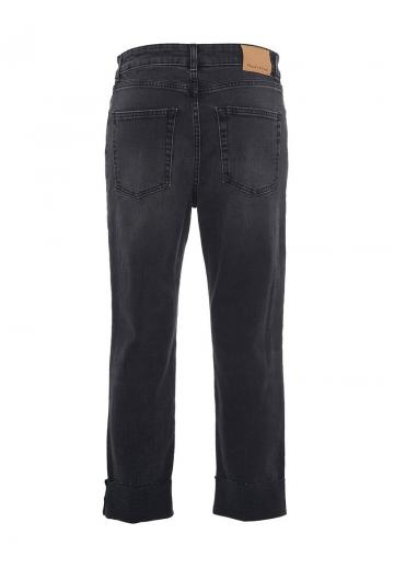 Короткие джинсы