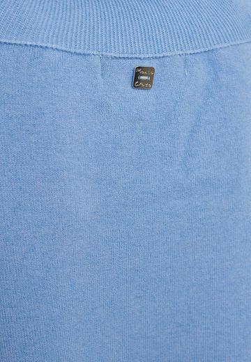 Пуловер с вырезом V