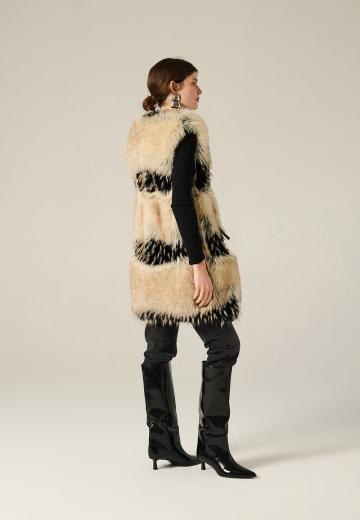 Пуховой жилет