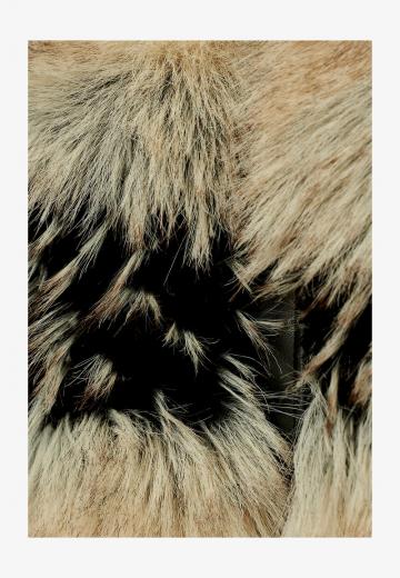 Пуховой жилет