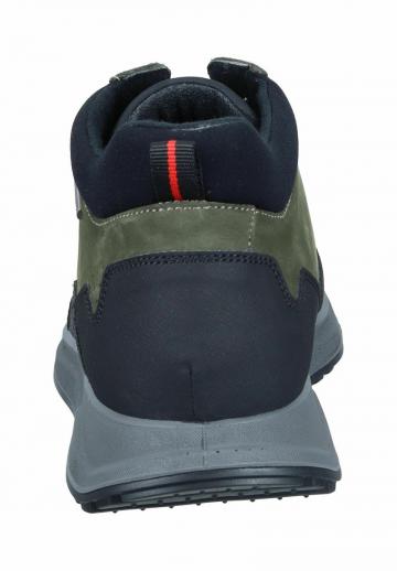 Ботинки на шнуровке