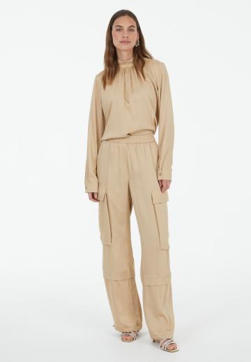 Атласная блузка