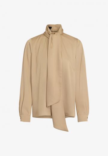 Атласная блузка