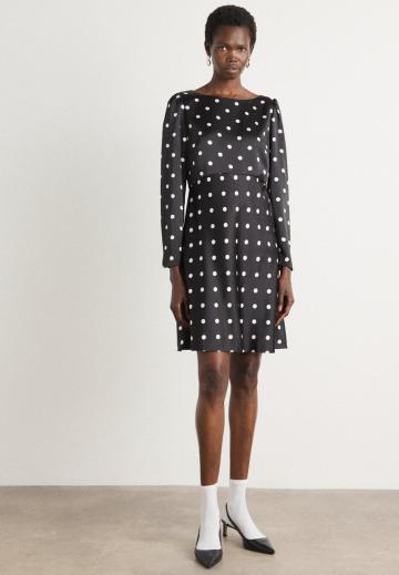 Короткое платье