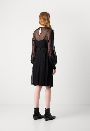 Коктейльное платье