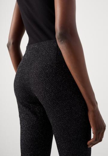 Узкие брюки