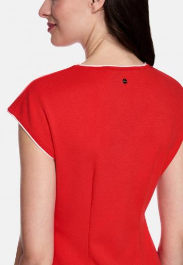 Вязаное платье