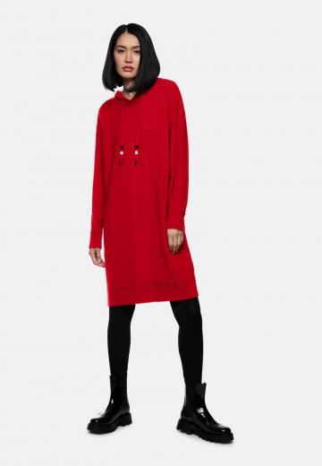 Вязаное платье