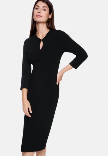 Платье футляр