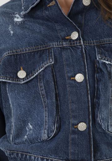 Джинсовая куртка