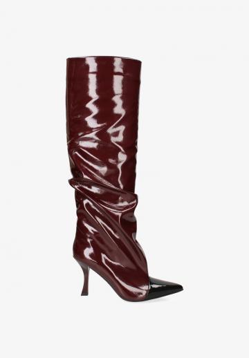 Высокие сапоги