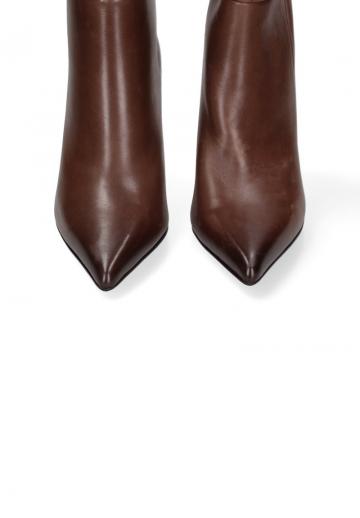 Высокие сапоги