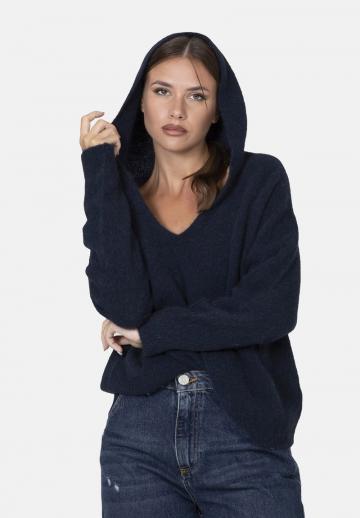 Пуловер с капюшоном