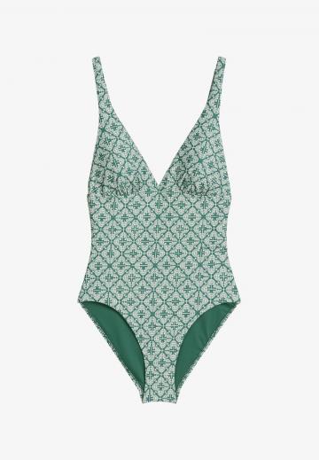 Слитный купальник