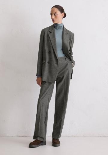 Короткое пальто