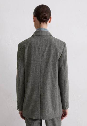 Короткое пальто