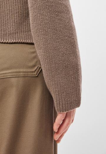 Вязаная кофта