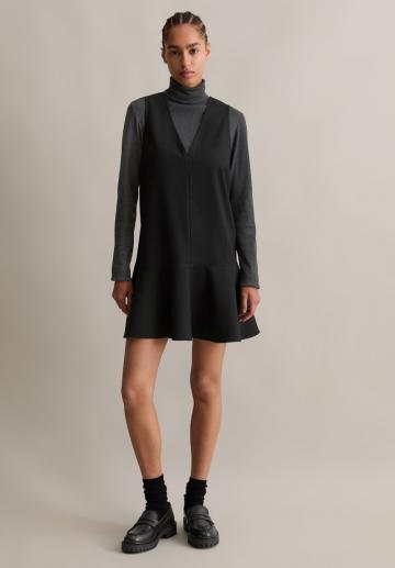 Короткое платье