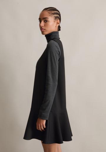 Короткое платье