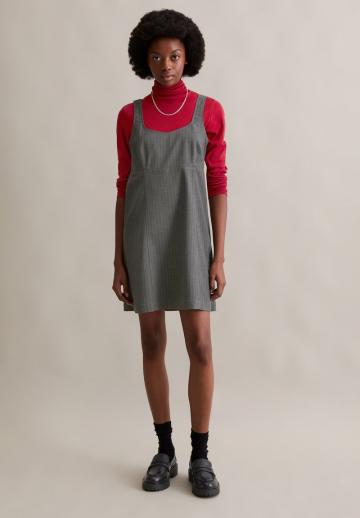 Короткое платье