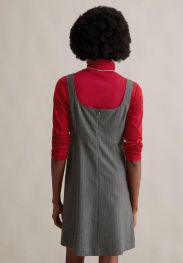 Короткое платье