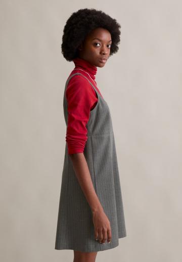 Короткое платье