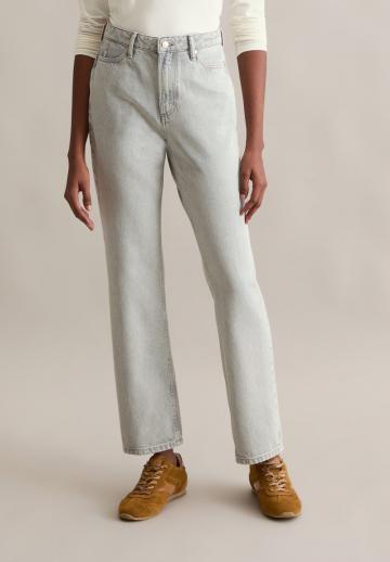 Прямые джинсы