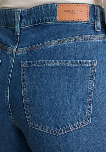 Свободные джинсы